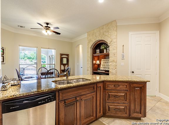 3rd image of 334 Gallagher Dr