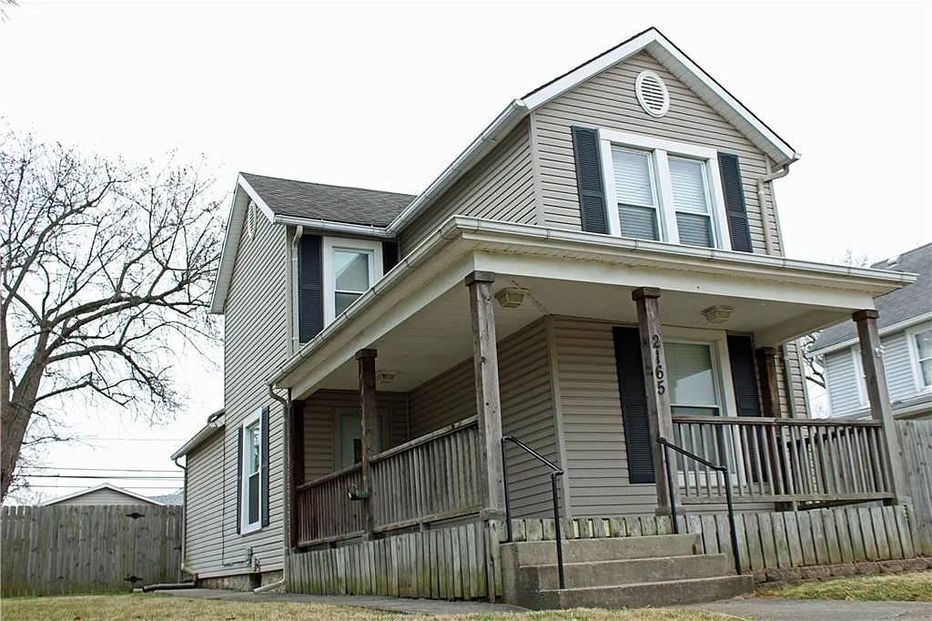 2165 Columbus Ave photo 1