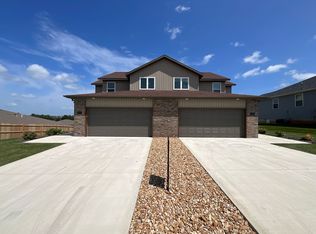 1413 W Jay St, Ozark, MO 65721