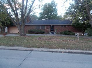 704 N College St, Albany, MO 64402
