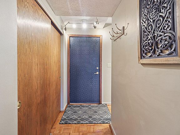 2nd image of 1200 Nicollet Mall APT 426