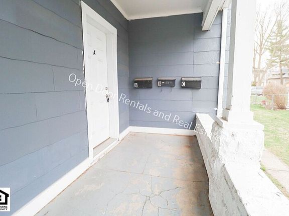 4th image of 1030 Columbia Ave #A