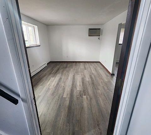 2nd image of 125 Mead St Unit 7