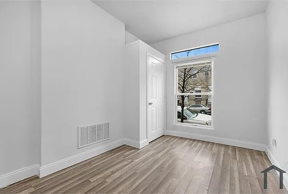 627 N Lakewood Ave — Photo 20