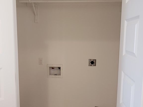 4th image of 3010 E Grimes St #1