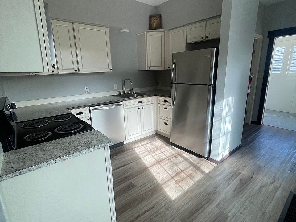 1st image of 1009 E Pennsylvania Ave #1011