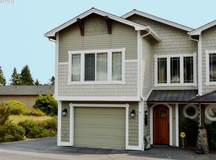 828 Pioneer Rd, Brookings, OR 97415