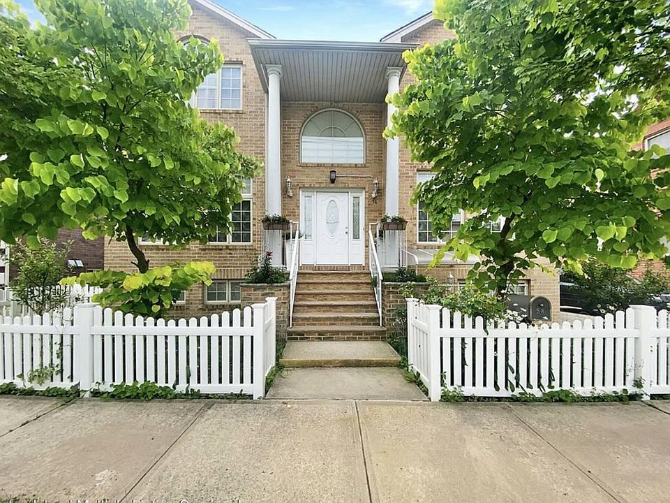 1st image of 58 Foch Ave #1
