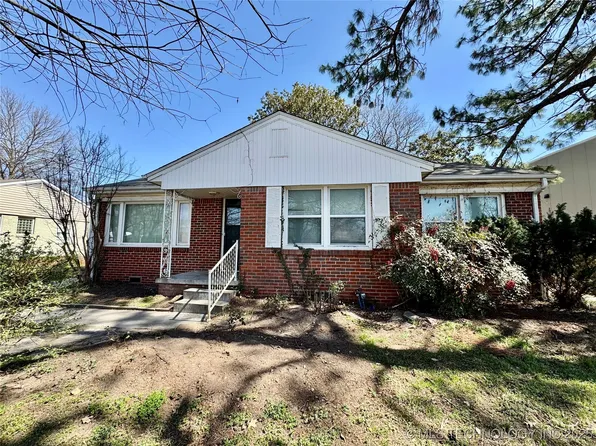 4945 S Newport Ave, Tulsa, OK 74105