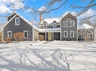 10 Follett Dr, Wrentham, MA 02093