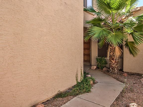 5th image of 1736 N Sierra Vista Dr