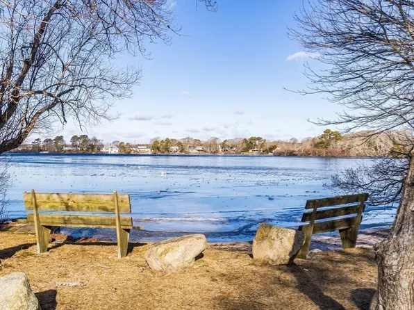 65 Millstone Way, Barnstable, MA 02630