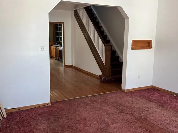 1653 W Norwegian St, Pottsville, PA 17901