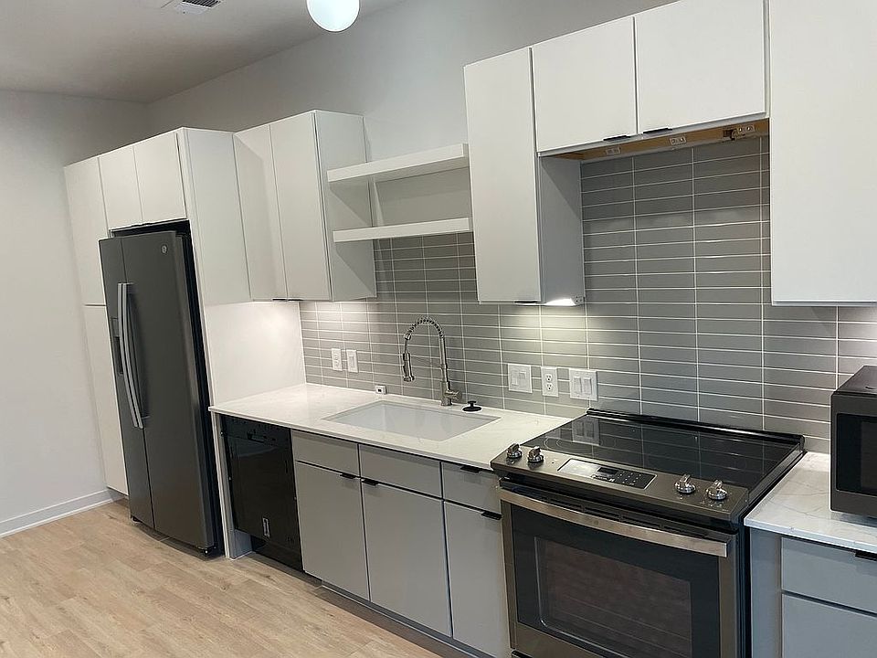 1st image of 100 W Mockingbird Ln #203