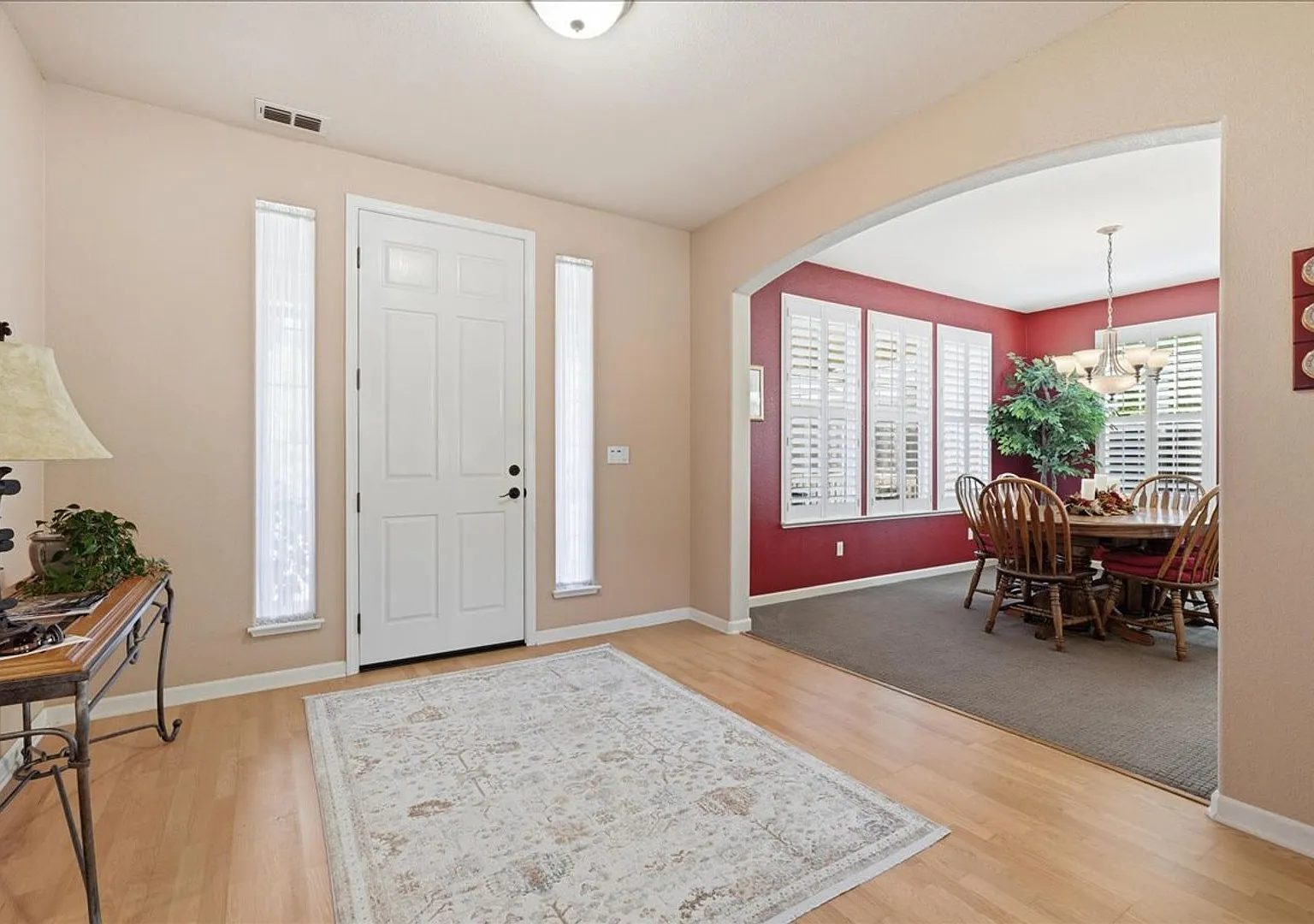 4/2 Cameron Park jewel in Cameron Woods neighborhood! — Photo 4
