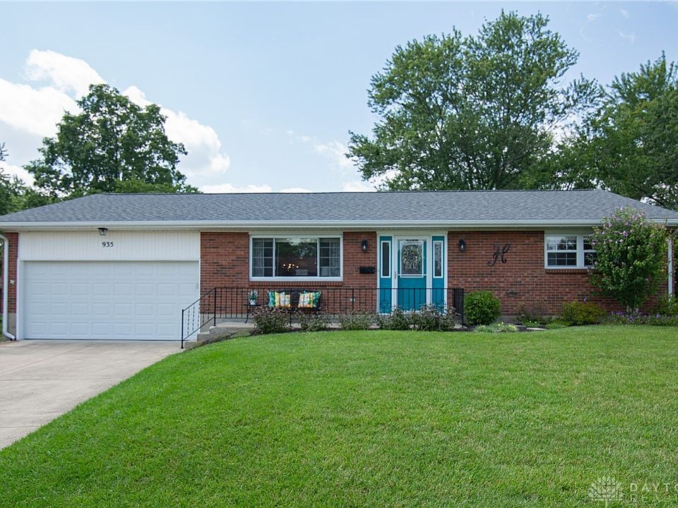 1st image of 935 Kerns Dr