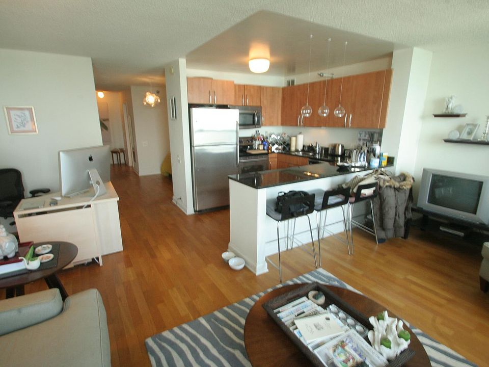 1st image of 474 N Lakeshore Dr #5611