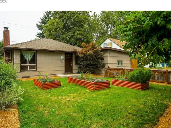 2682 Harris St, Eugene, OR 97405