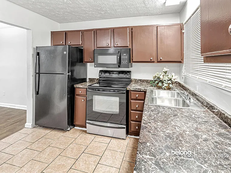 3575 Oakvale Rd #411 — Photo 6