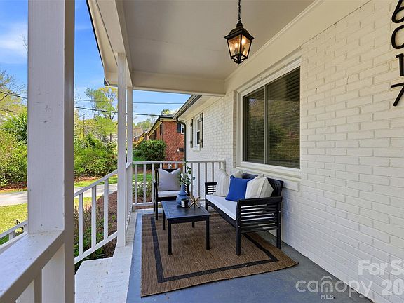 3rd image of 6017 Caroline Dr