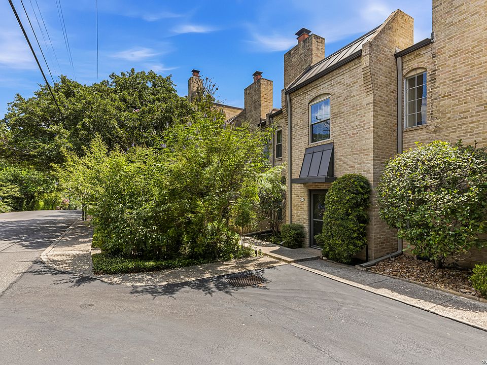 1st image of 5403 N NEW BRAUNFELS AVE #12