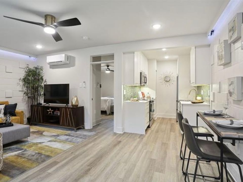 1st image of 1629 Washington Ave #212