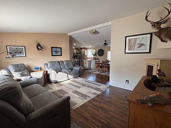 2nd image of 37 Marianne Way