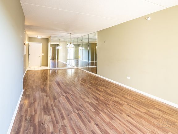 3rd image of 11 S Wille St #1-401
