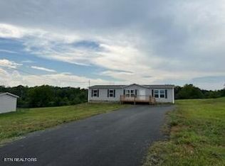 423 Barry Cv, Dandridge, TN 37725