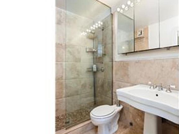 5th image of 59 W 12th St APT 9D