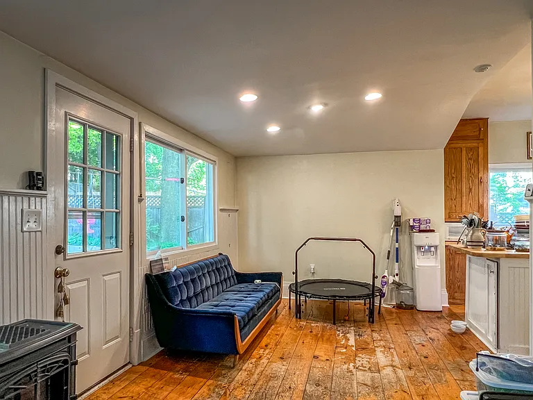118 E Park St — Photo 16