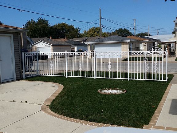 3rd image of 4458 N Newland Ave