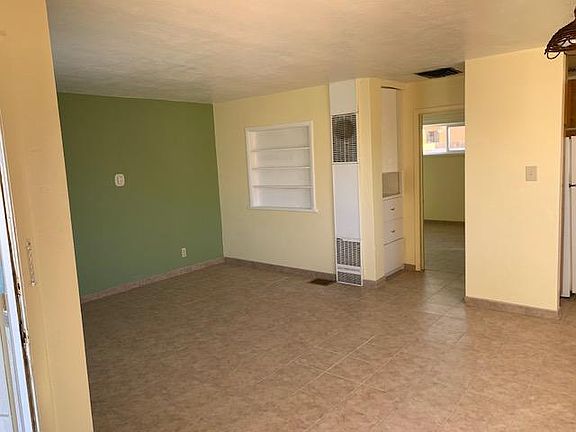 2nd image of 208 San Pablo St NE #B