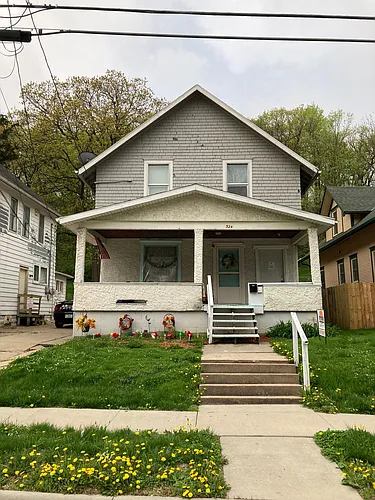 324 Lincoln Ave Photo 1