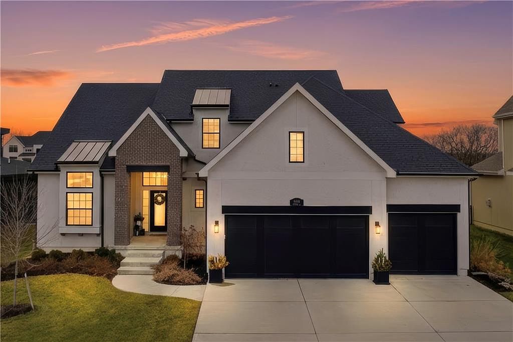 16804 Rosehill St, Overland Park, KS 66221 | Zillow