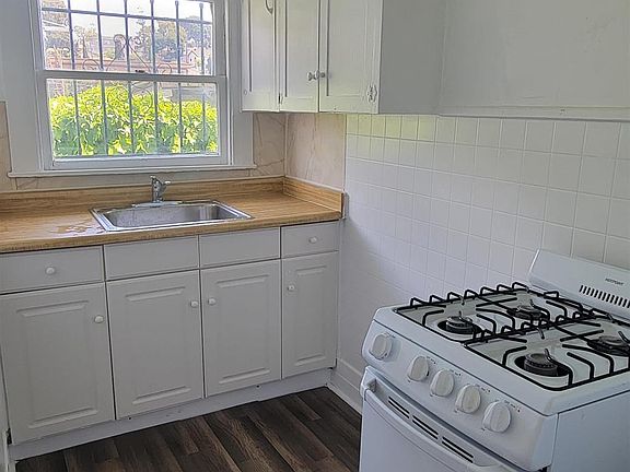 2nd image of 1325 E 21st St