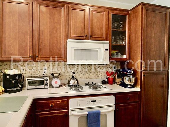 5th image of 2128-37 Cantata Dr