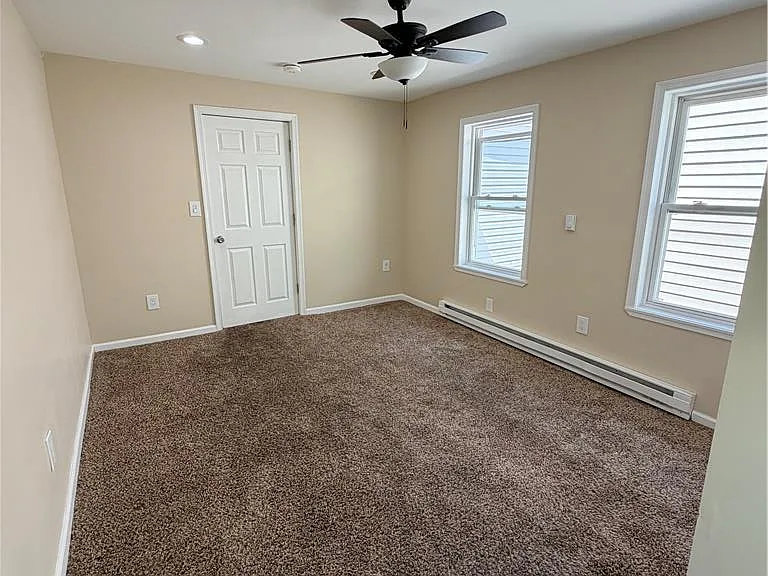 718 Ferry St — Photo 12