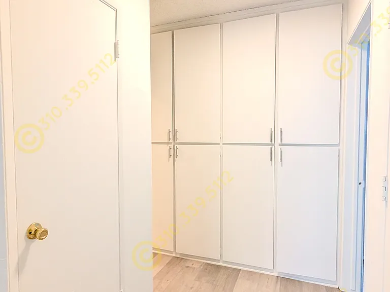 11852 Rochester Ave #8 — Photo 16