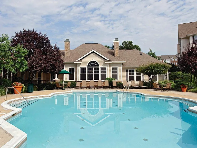 Village at Potomac Falls Apartment Homes — Photo 15