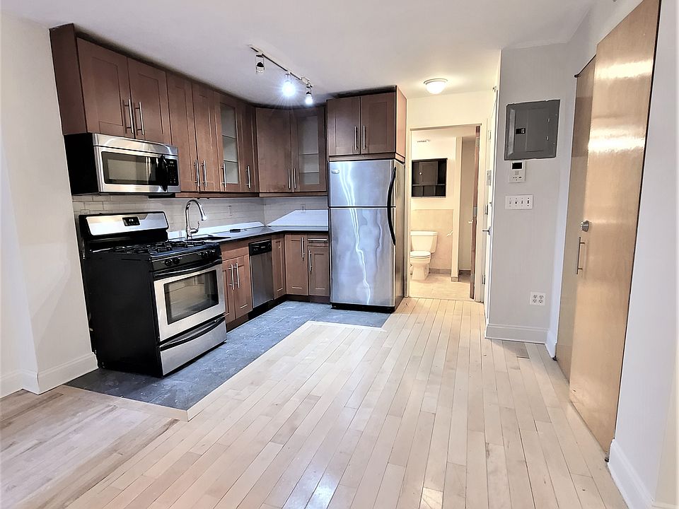 1st image of 362 W 53rd St #2R