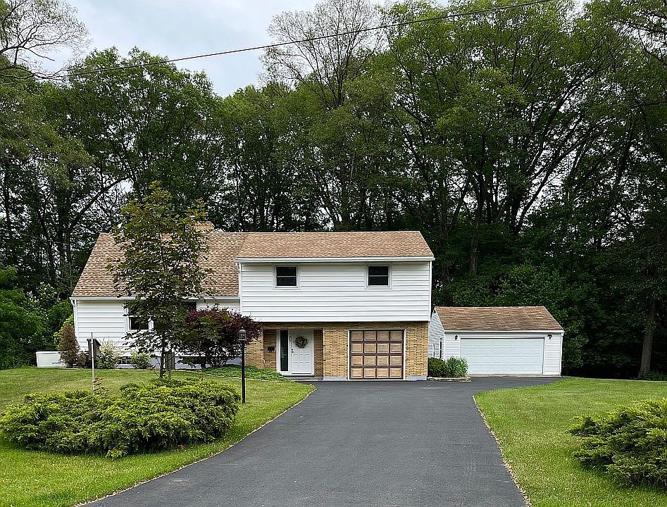 1st image of 75 Saratoga Dr