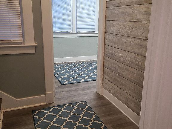 back hallway to sunroom