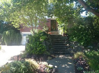 10049 9th Ave NW, Seattle, WA 98177