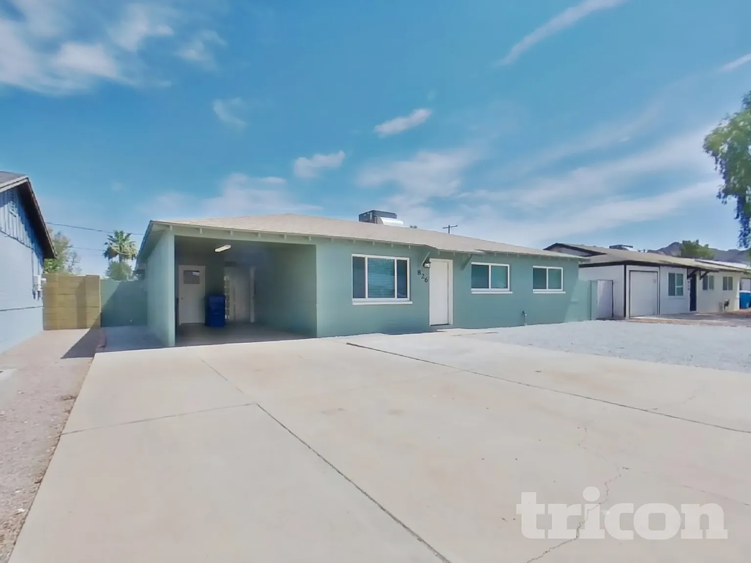 826 E Orchid Lane Phoenix AZ — Photo 2
