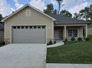 1134 Cross Creeks Rdg, Pickerington, OH 43147