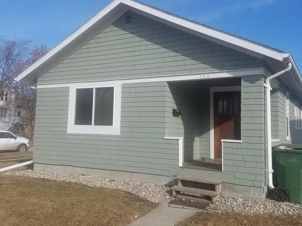 103 9th St, Brookings, SD 57006