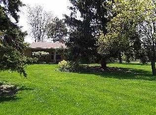 5106 Curtice Rd, Northwood, OH 43619