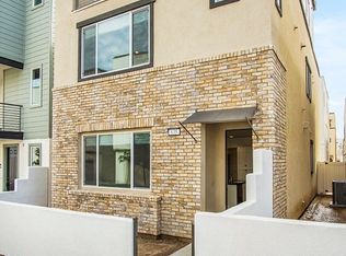 635 Daniel Freeman Cir, Inglewood, CA 90301