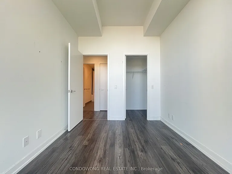 33 Helendale Ave #1111 — Photo 6